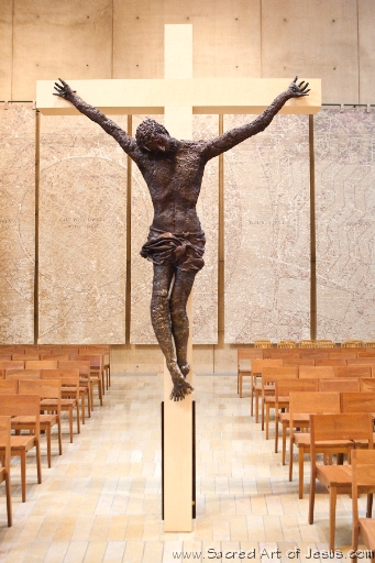 Crucifix, 2010 O5H0184.jpg